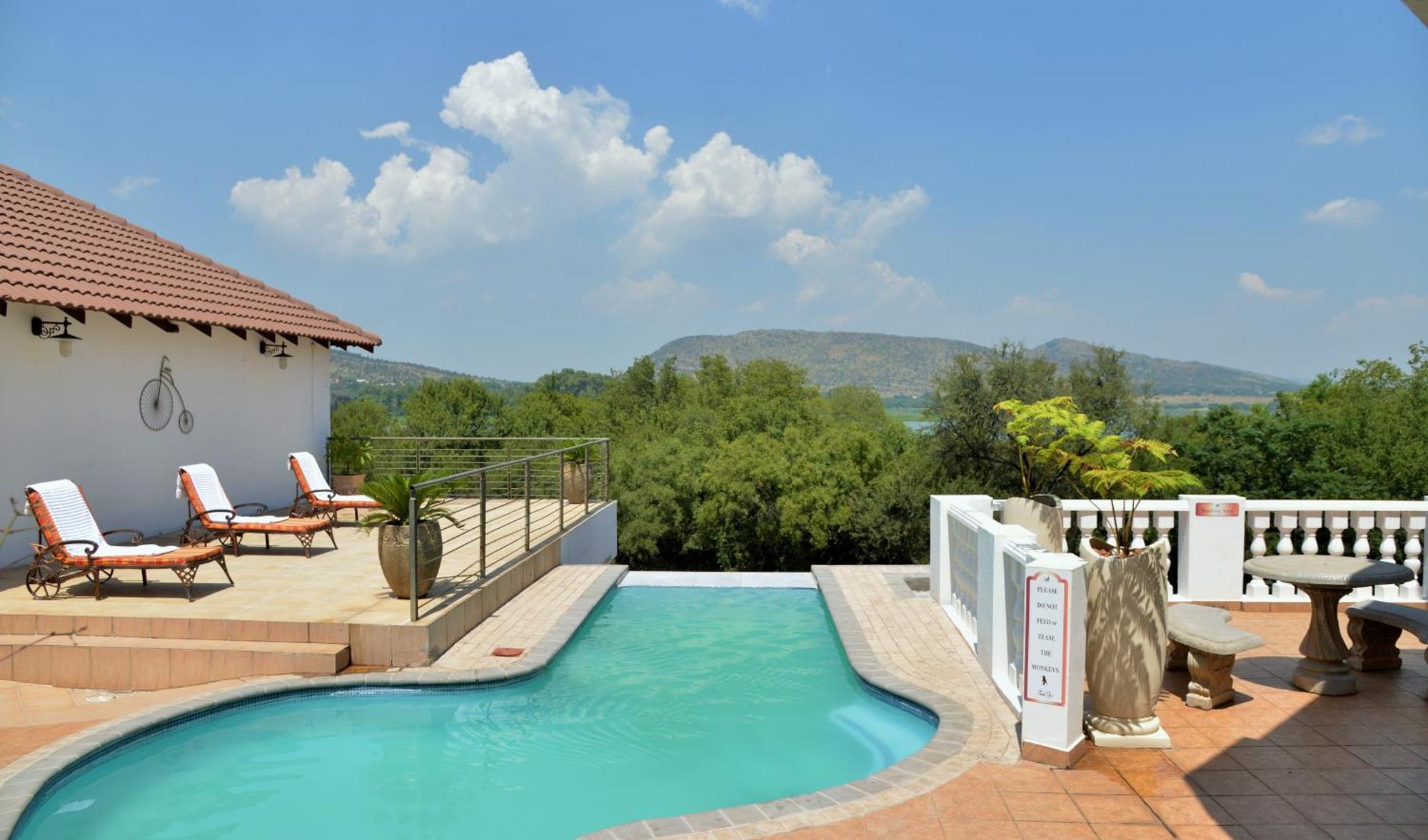 Indlovukazi Guesthouse Hartbeespoort Exteriör bild